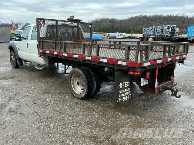 Ford F-550 Flatbed / Dropside trucks