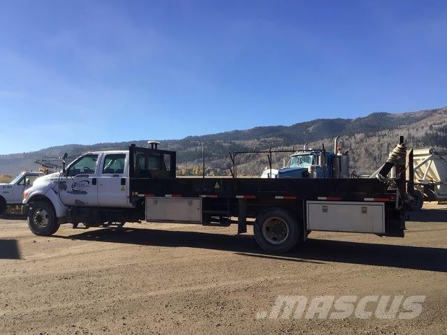 Ford F-650 Flatbed / Dropside trucks