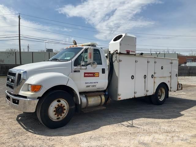 Ford F-750 Municipal / general purpose vehicles