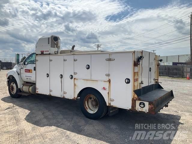 Ford F-750 Municipal / general purpose vehicles