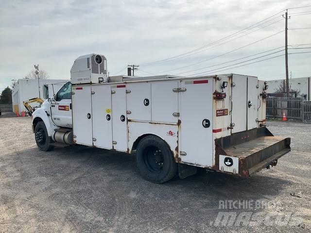 Ford F-750 Municipal / general purpose vehicles