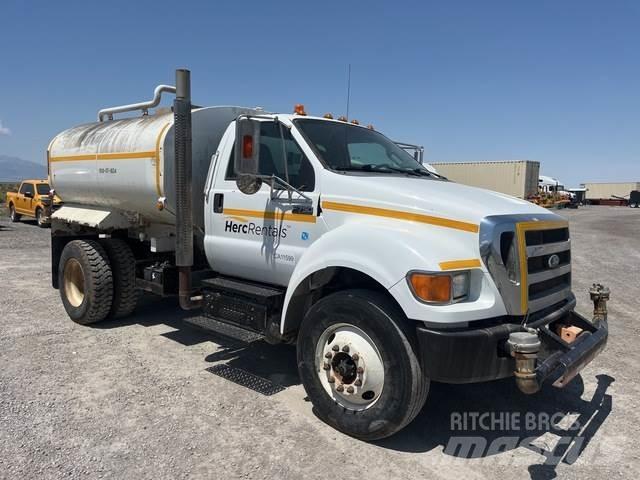 Ford F-750 Water tankers
