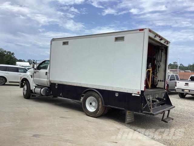 Ford F-750 Tanker trucks