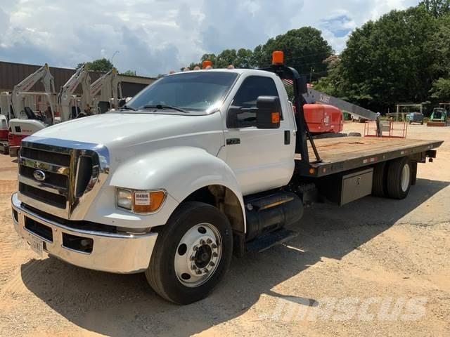 Ford F-750 Recovery vehicles