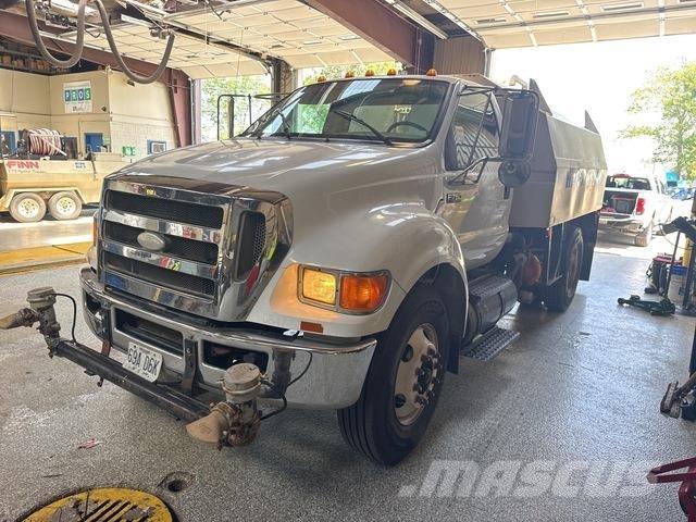 Ford F-750 Water tankers