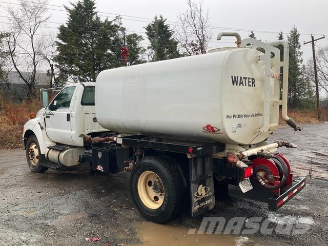 Ford F-750 Water tankers
