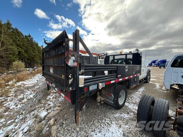Ford F550 Flatbed / Dropside trucks