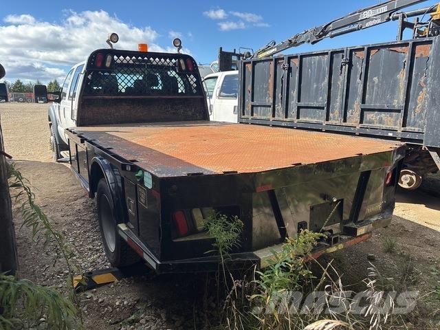 Ford F550 Flatbed / Dropside trucks