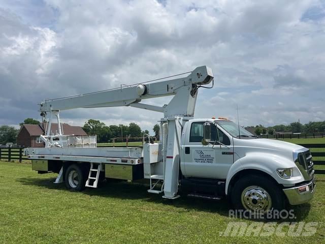 Ford F750 Flatbed / Dropside trucks