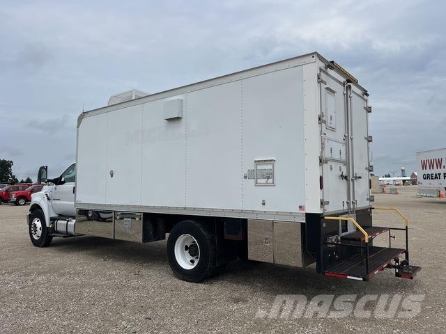 Ford F750 Combi / vacuum trucks