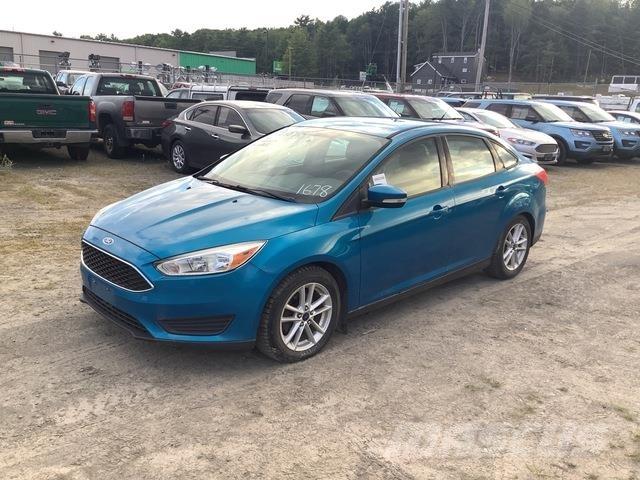 Ford Focus SE Cars