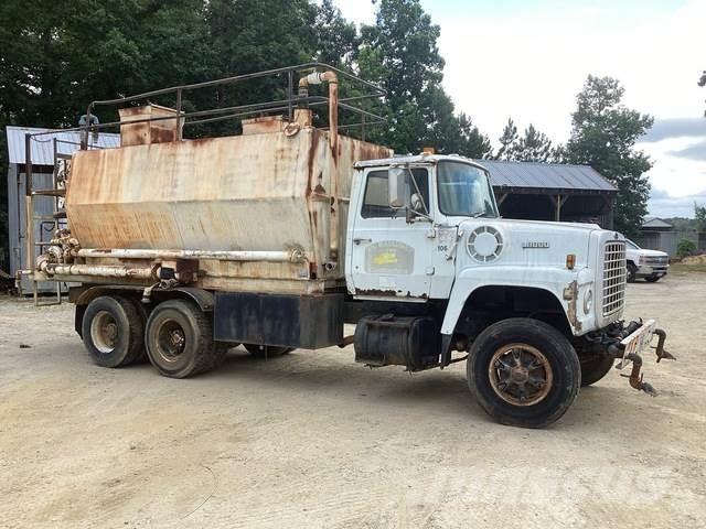 Ford L8000 Agriculture - Others