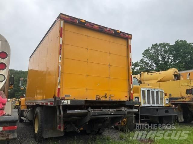 Ford L8000F Box body trucks