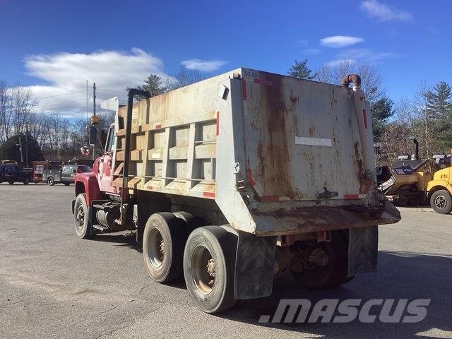 Ford L9000 Water tankers