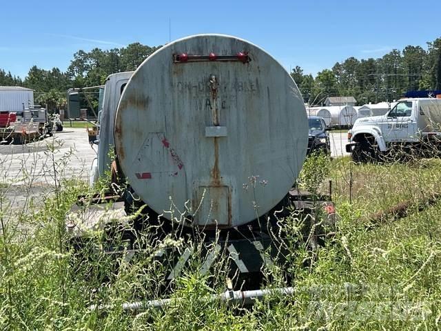 Ford LN7000 Water tankers