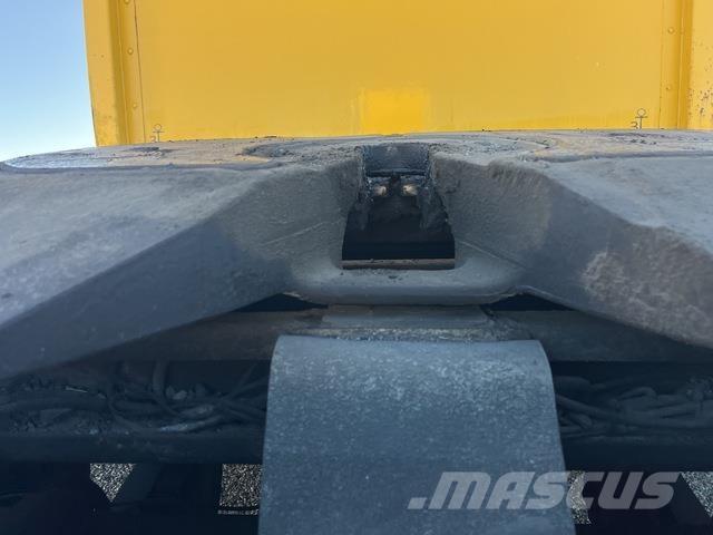 Fruehauf  Curtainsider trailers