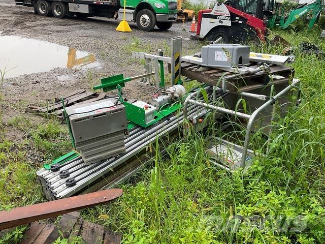 Genie AWP-40S Vertical mast lifts