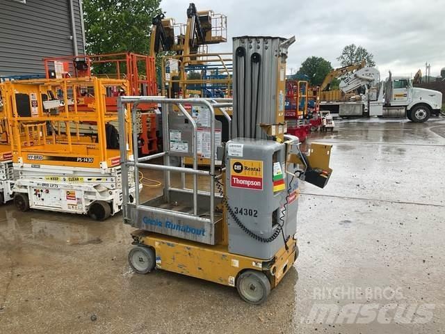 Genie GR-20 Vertical mast lifts
