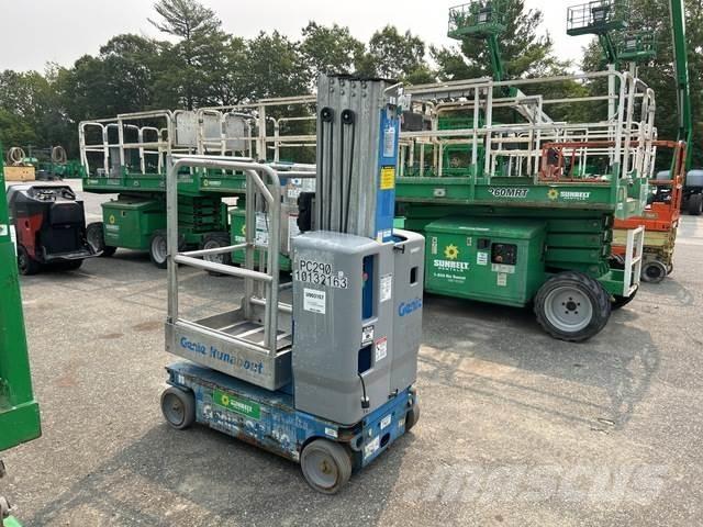 Genie GR-20 Vertical mast lifts