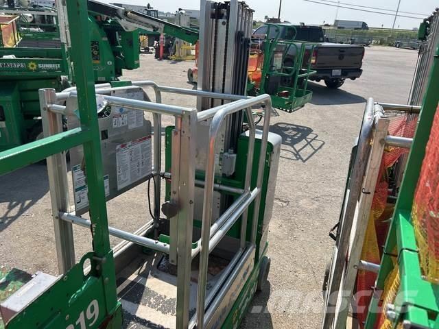Genie GR-20 Vertical mast lifts