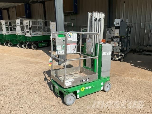 Genie GR-20 Vertical mast lifts