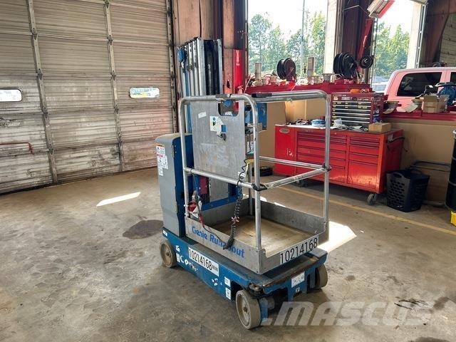 Genie GR-20 Vertical mast lifts