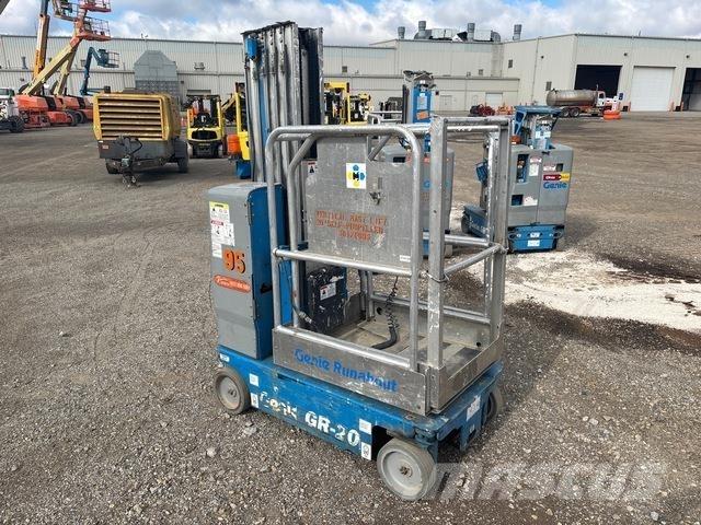 Genie GR-20 Vertical mast lifts