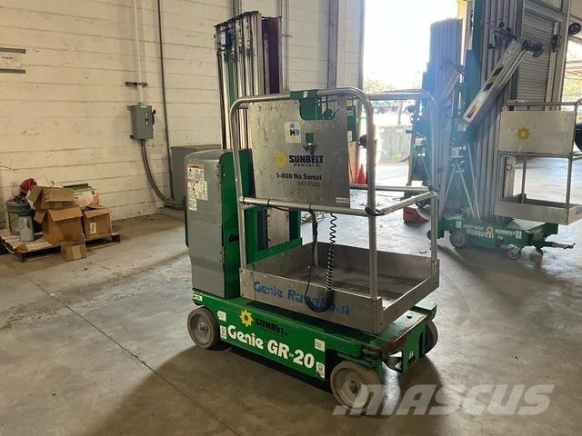 Genie GR-20 Vertical mast lifts