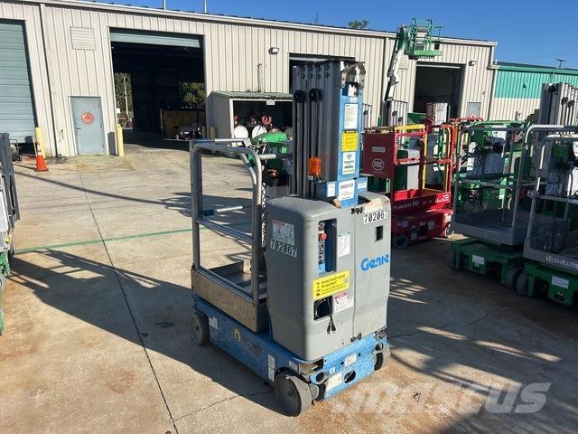 Genie GR-20 Vertical mast lifts