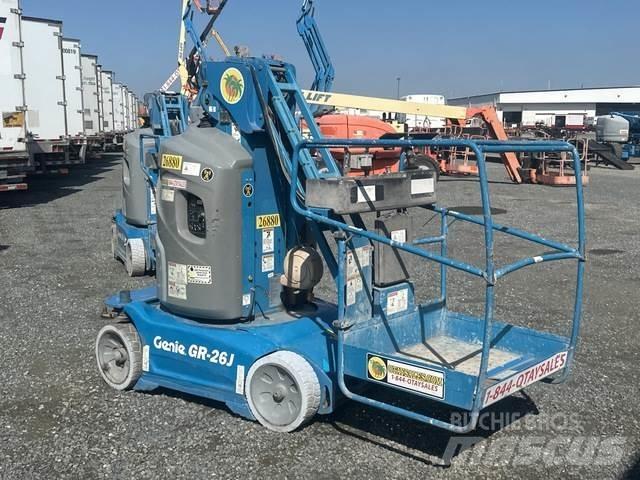 Genie GR-26J Vertical mast lifts