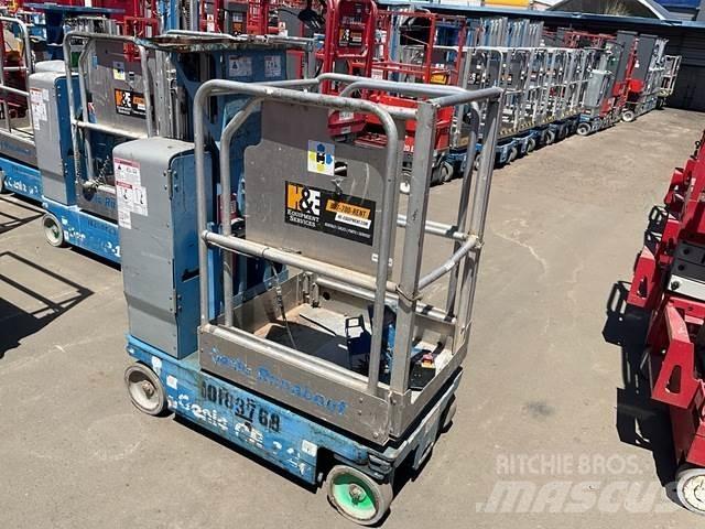 Genie GR12 Vertical mast lifts