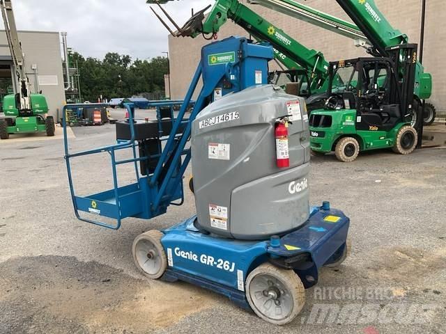 Genie GR26J Vertical mast lifts