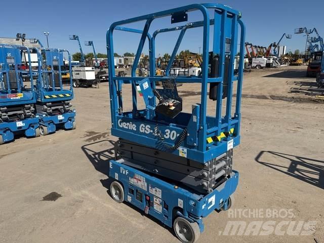 Genie GS-1330M Scissor lifts
