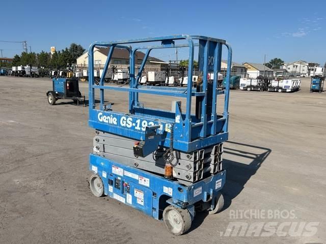Genie GS-1930 Scissor lifts