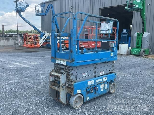 Genie GS-1930 Scissor lifts