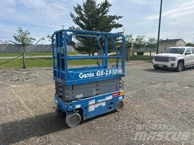 Genie GS-1930 Scissor lifts