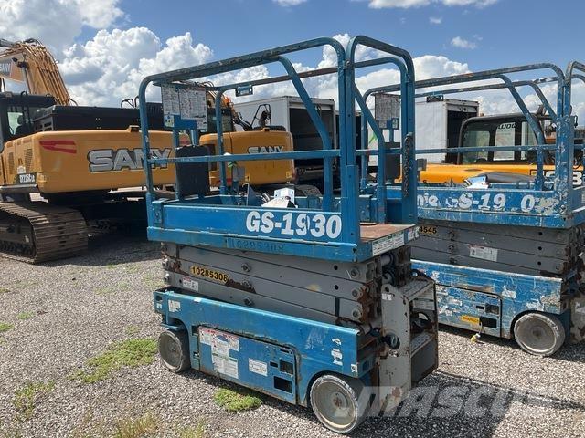 Genie GS-1930 Scissor lifts