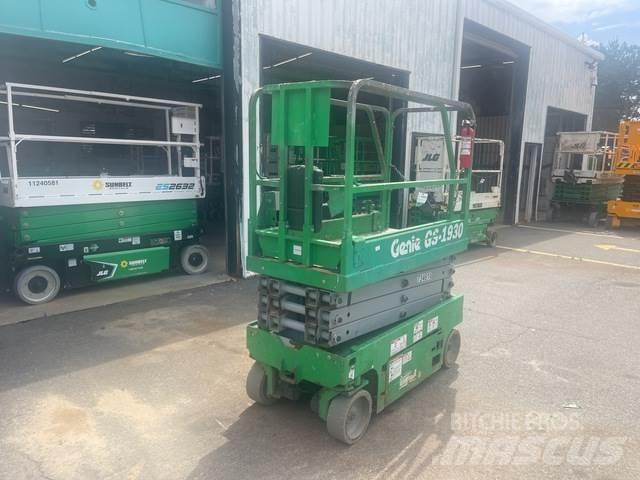 Genie GS-1930 Scissor lifts