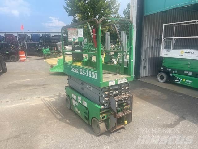 Genie GS-1930 Scissor lifts