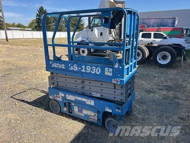 Genie GS-1930 Scissor lifts