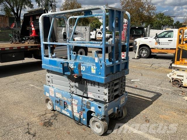 Genie GS-1930 Scissor lifts