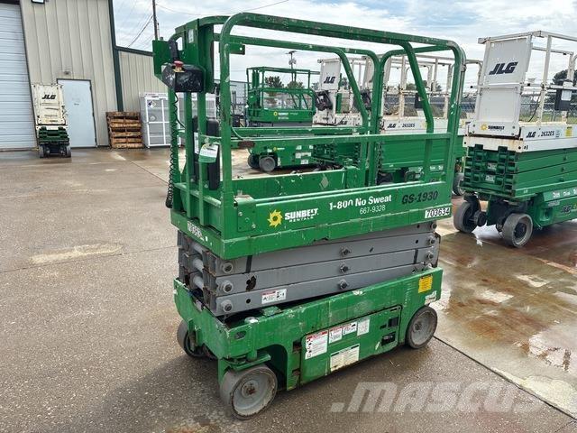 Genie GS-1930 Scissor lifts