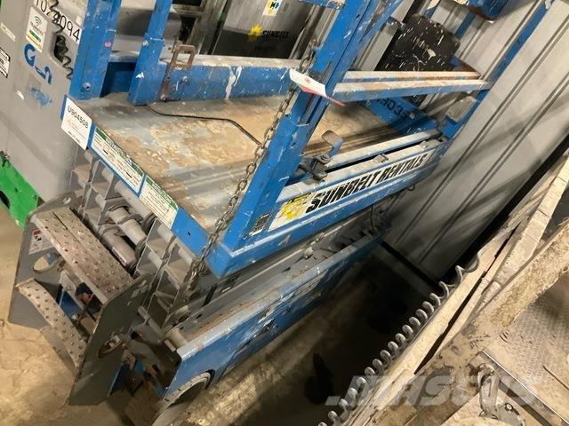 Genie GS-1930 Scissor lifts