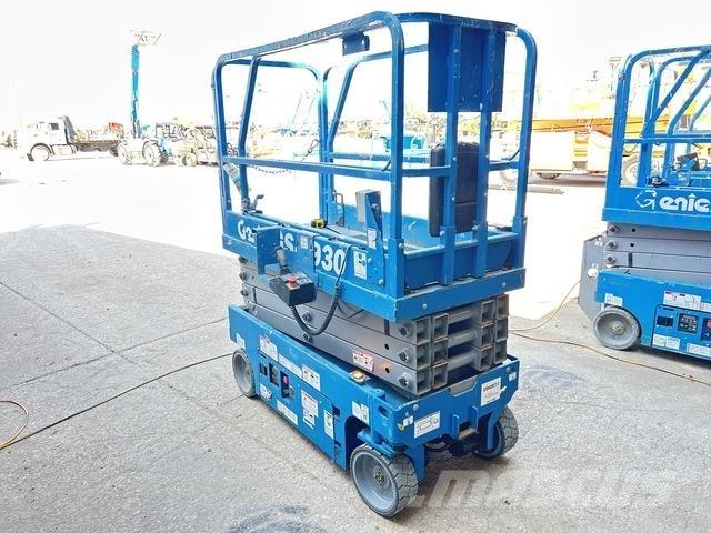Genie GS-1930 Scissor lifts