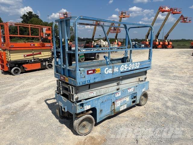 Genie GS-2032 Scissor lifts