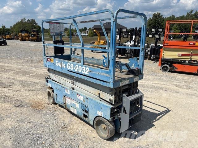 Genie GS-2032 Scissor lifts