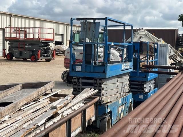 Genie GS-3232 Scissor lifts