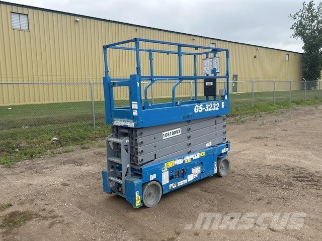 Genie GS-3232 Scissor lifts