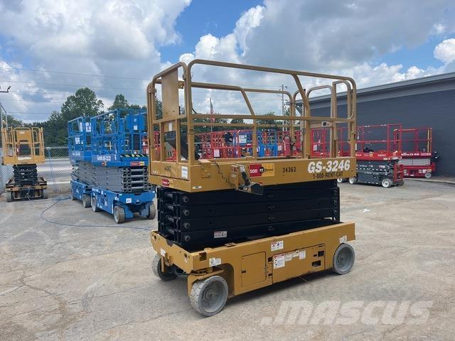 Genie GS-3246 Scissor lifts