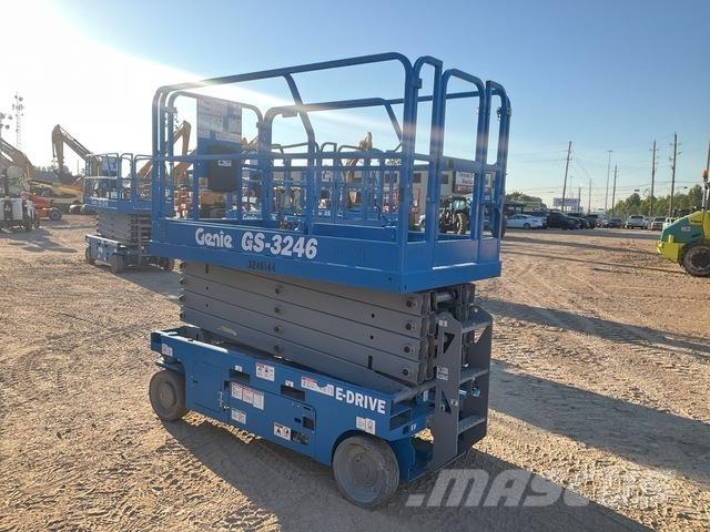 Genie GS-3246 Scissor lifts